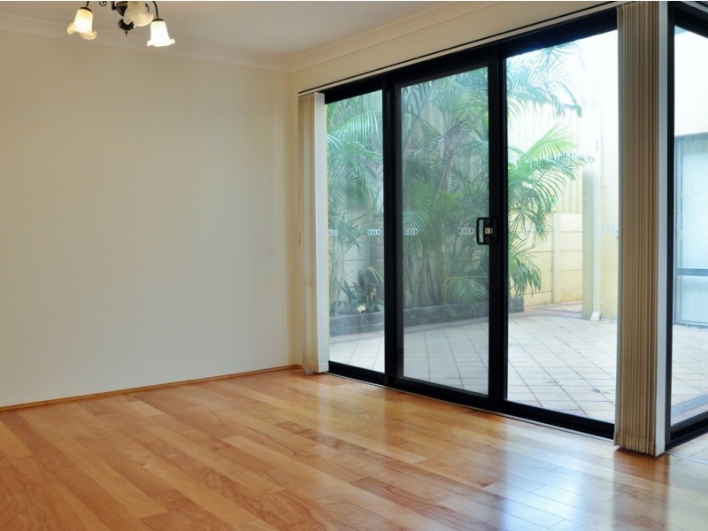 60D Teague Street, Victoria Park WA 6100