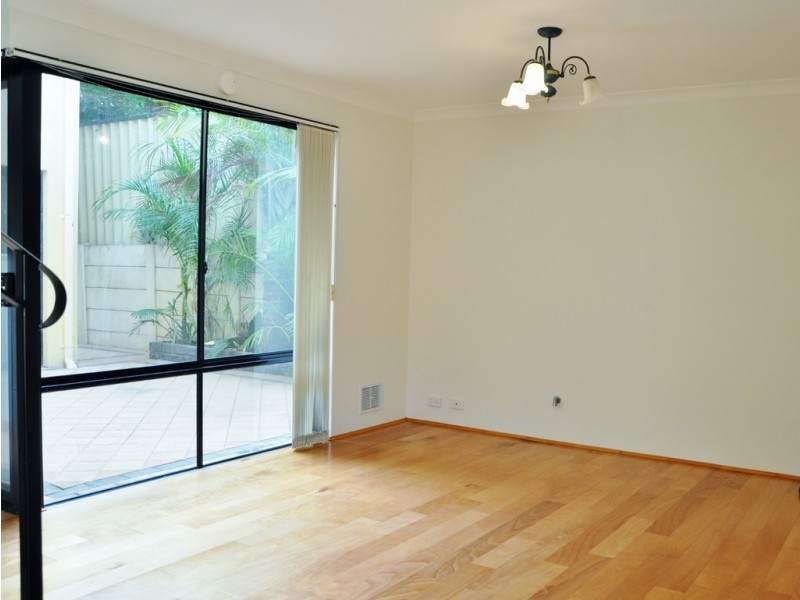 60D Teague Street, Victoria Park WA 6100