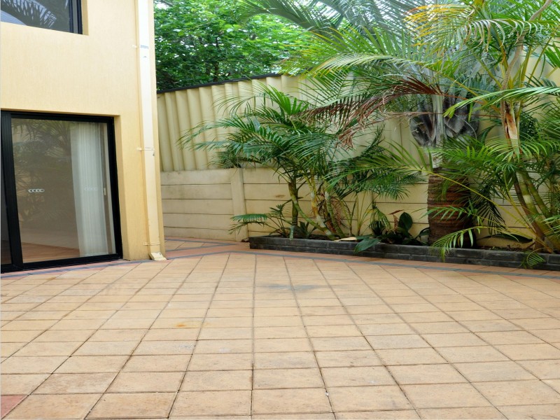 60D Teague Street, Victoria Park WA 6100