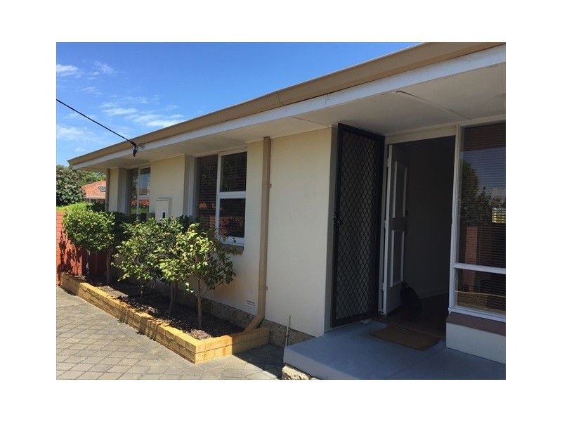 1 Greenside Street, Dianella WA 6059