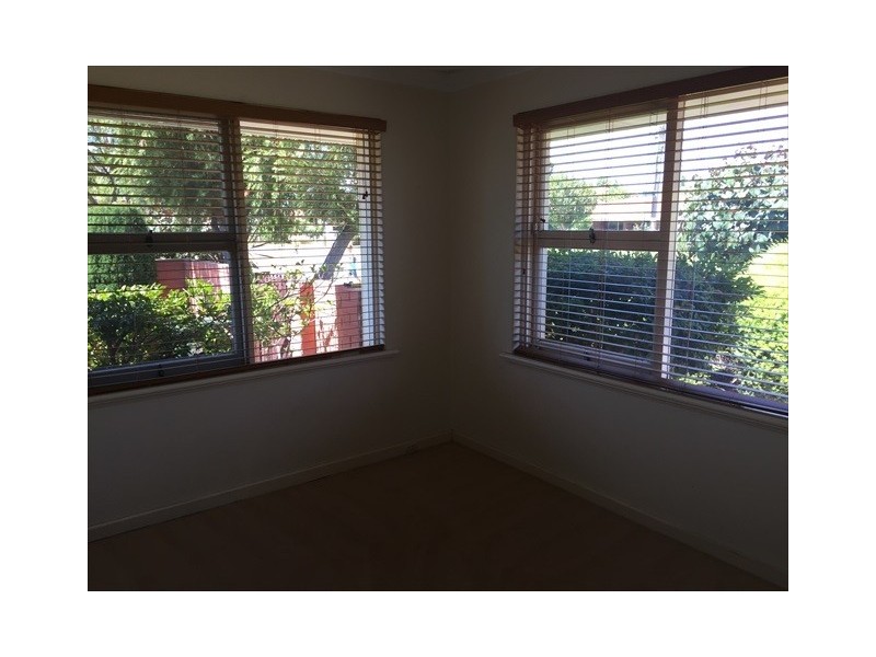 1 Greenside Street, Dianella WA 6059