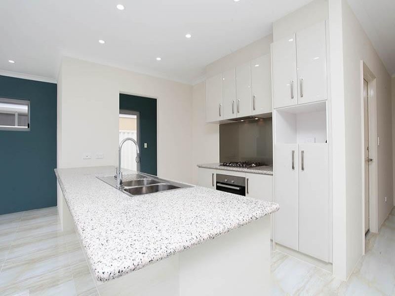 3/15 Doust Street, Cannington WA 6107