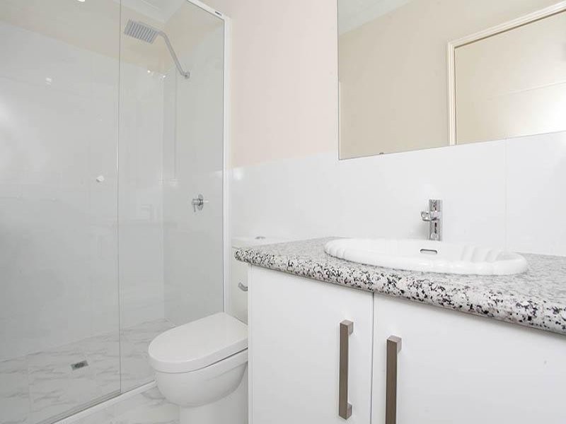 3/15 Doust Street, Cannington WA 6107