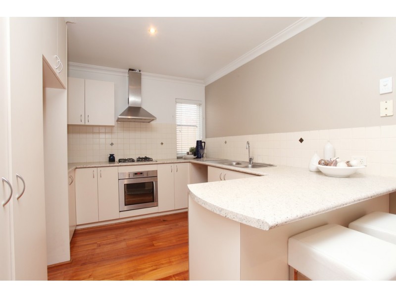 13 Sunbury Road, Victoria Park WA 6100