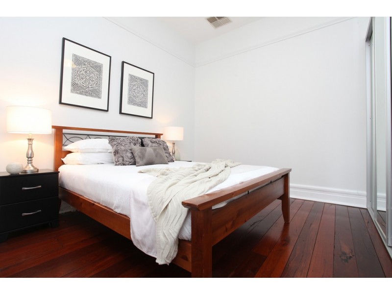 13 Sunbury Road, Victoria Park WA 6100