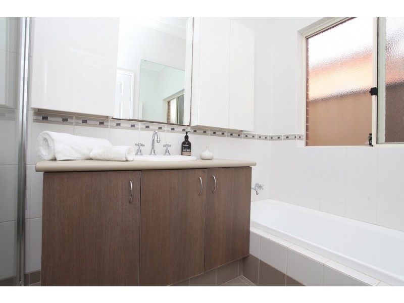 13 Sunbury Road, Victoria Park WA 6100