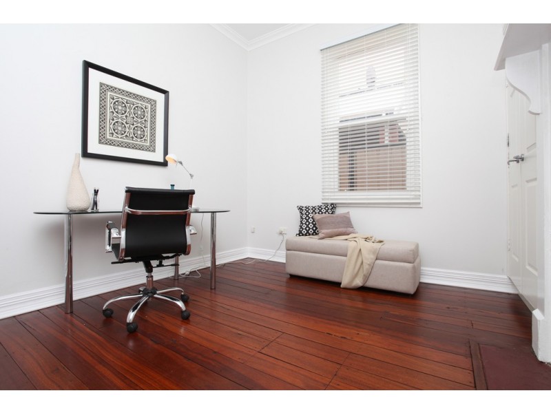 13 Sunbury Road, Victoria Park WA 6100