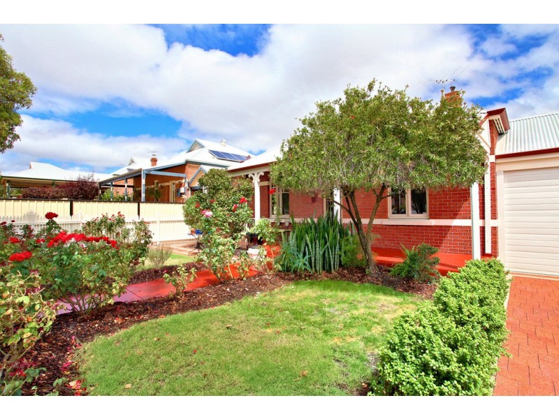 13 Sunbury Road, Victoria Park WA 6100