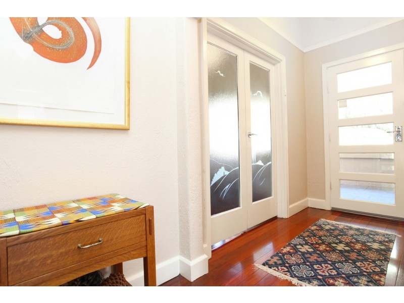 28 Fourth Avenue, Kensington WA 6151