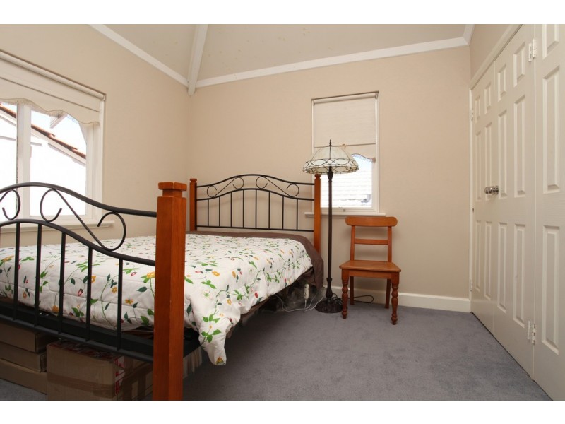 28 Fourth Avenue, Kensington WA 6151