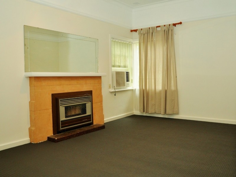 109 Lansdowne Road, Kensington WA 6151