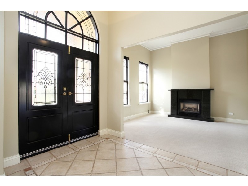 14 Mofflyn Circle, East Victoria Park WA 6101