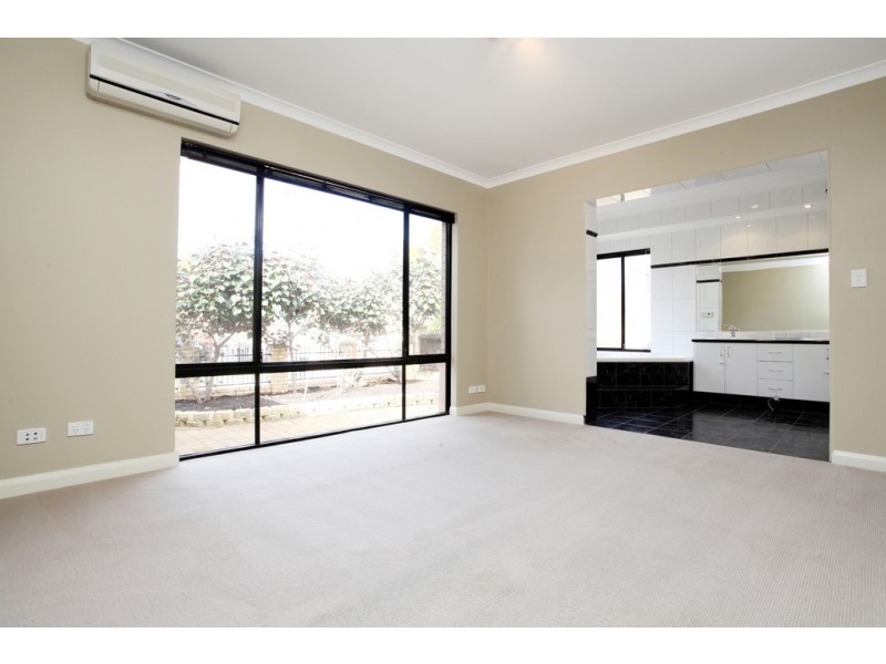 14 Mofflyn Circle, East Victoria Park WA 6101