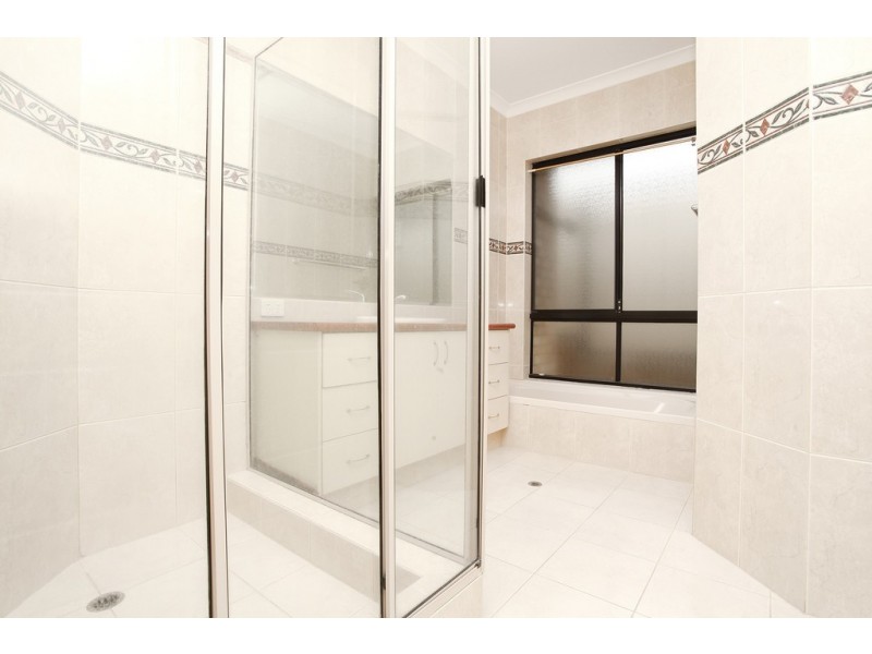 14 Mofflyn Circle, East Victoria Park WA 6101