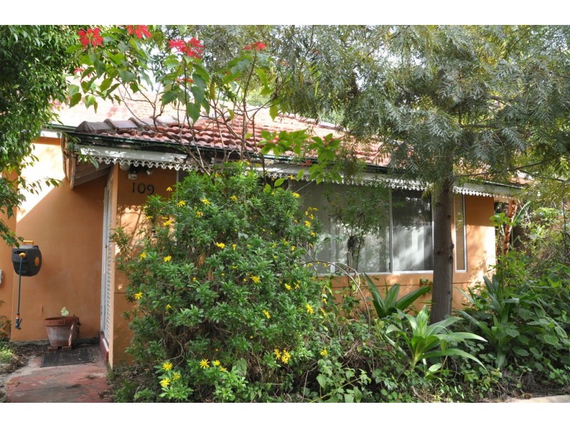 109 Lansdowne Road, Kensington WA 6151