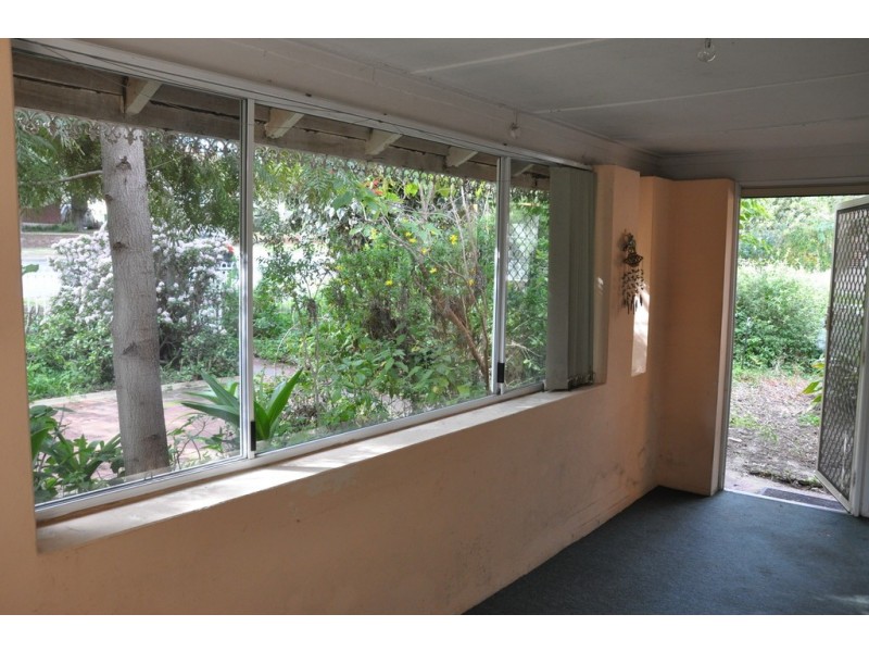 109 Lansdowne Road, Kensington WA 6151