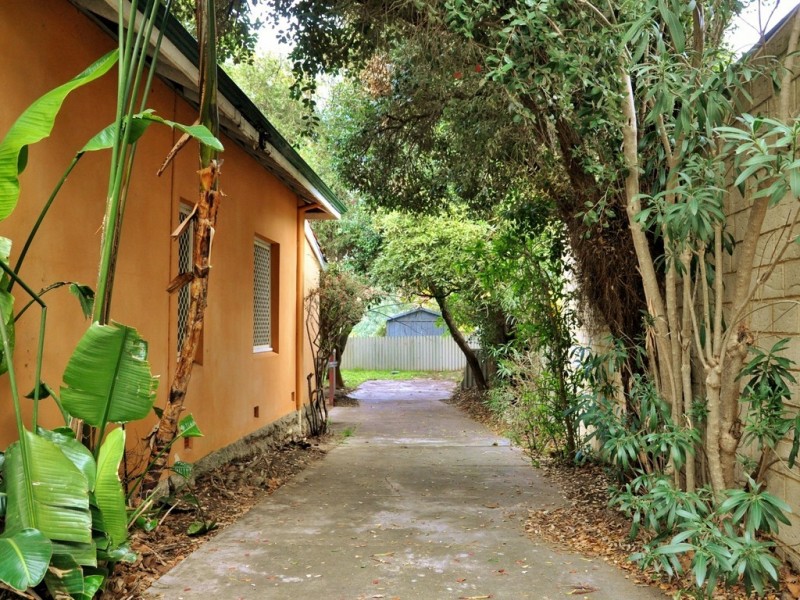 109 Lansdowne Road, Kensington WA 6151