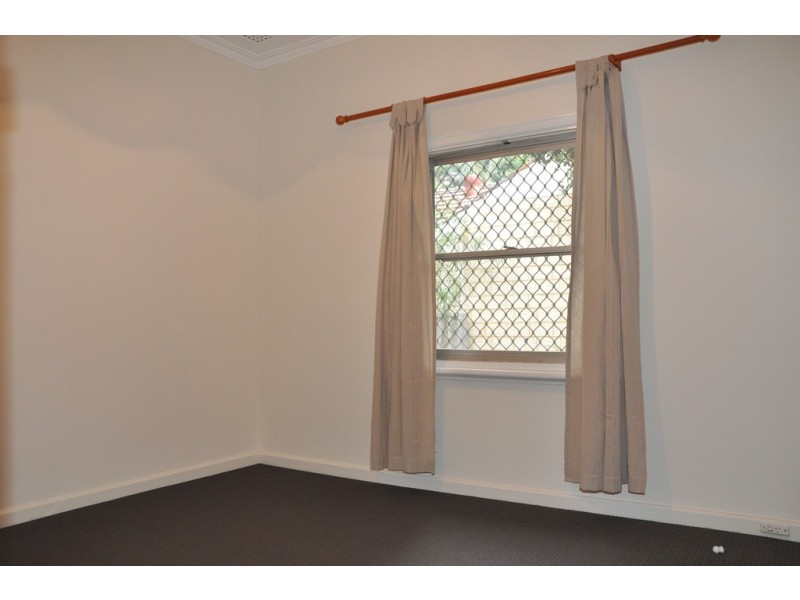 109 Lansdowne Road, Kensington WA 6151