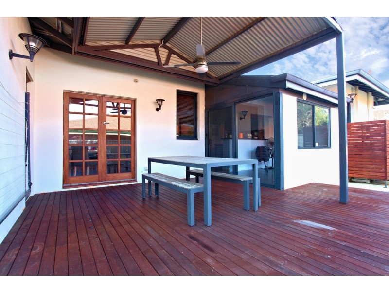 19 Gladstone Street, St James WA 6102