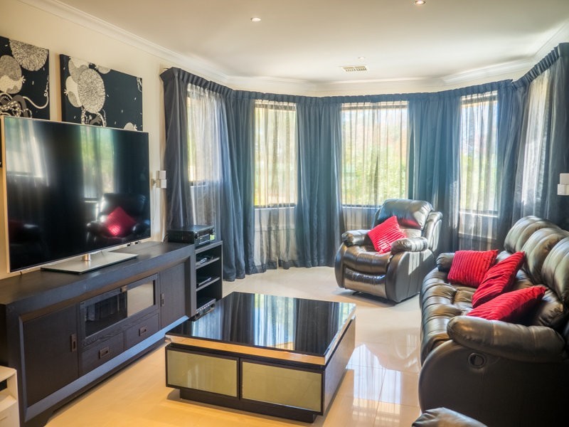 33 Mofflyn Circle, East Victoria Park WA 6101