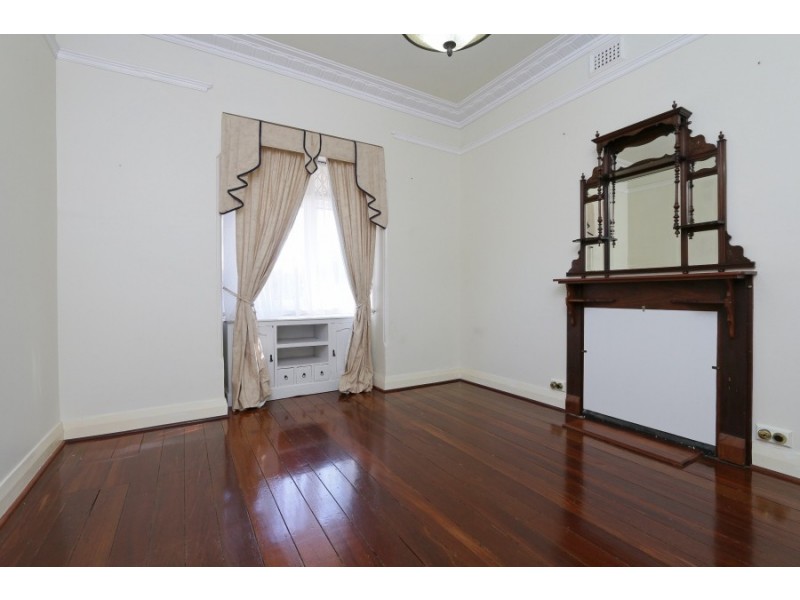 4 Merton Street, Victoria Park WA 6100