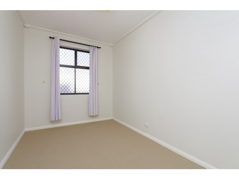 4 Merton Street, Victoria Park WA 6100