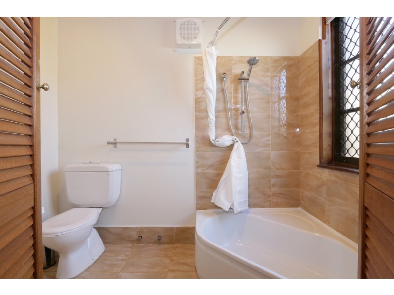 4 Merton Street, Victoria Park WA 6100