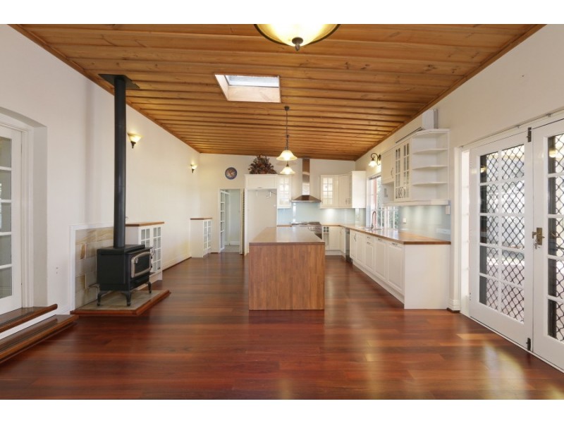 4 Merton Street, Victoria Park WA 6100