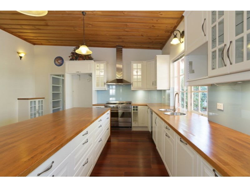 4 Merton Street, Victoria Park WA 6100