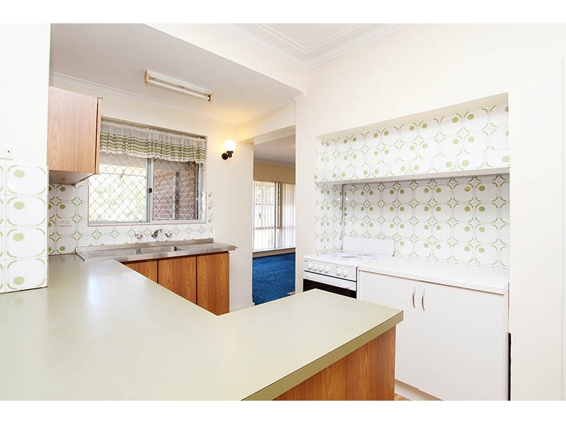 28 Leichardt Street, St James WA 6102