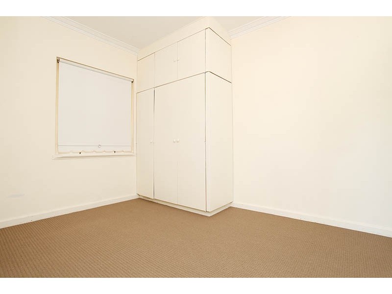 28 Leichardt Street, St James WA 6102