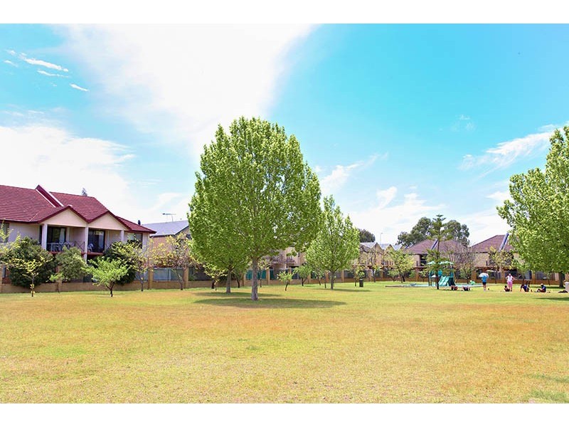 25/20 Gochean Avenue, Bentley WA 6102