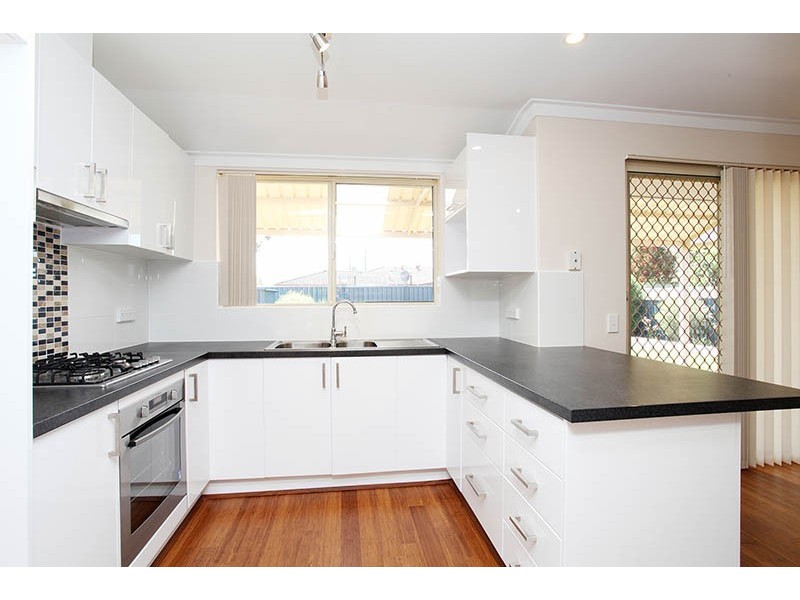 19 Keslake Way, Parkwood WA 6147