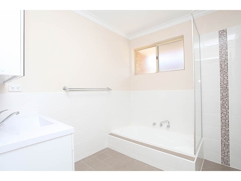 19 Keslake Way, Parkwood WA 6147