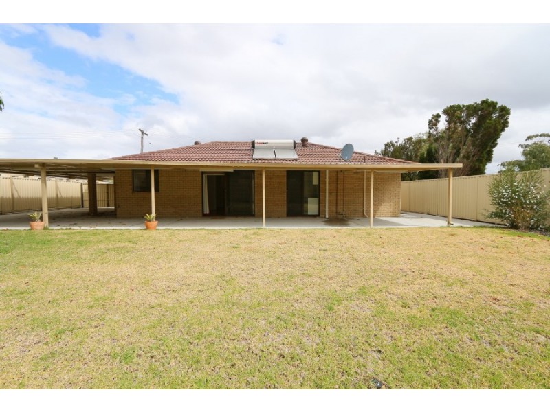 10 Choseley Way, Langford WA 6147