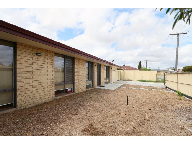 10 Choseley Way, Langford WA 6147