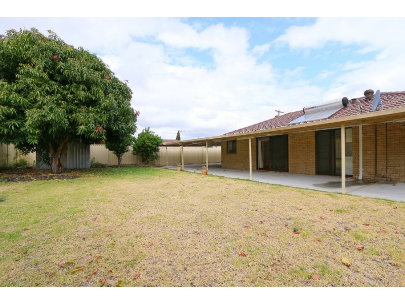 10 Choseley Way, Langford WA 6147