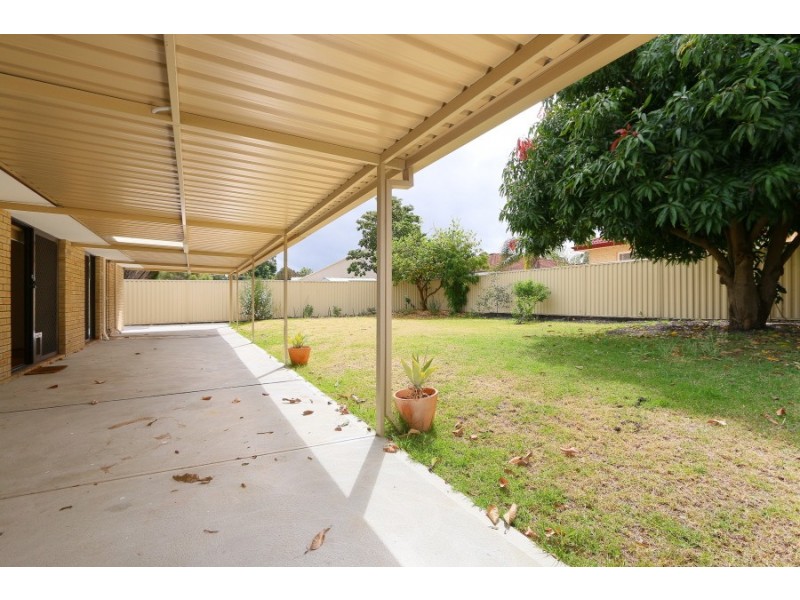 10 Choseley Way, Langford WA 6147
