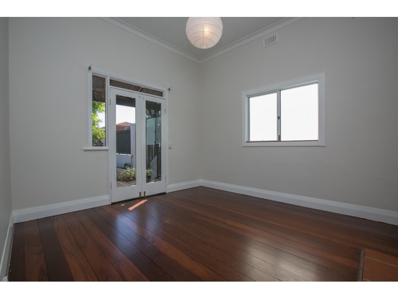 120 Hubert Street, East Victoria Park WA 6101