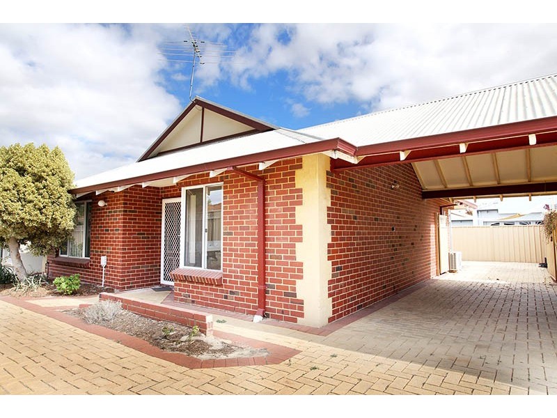 2/136 Carnarvon Street, East Victoria Park WA 6101