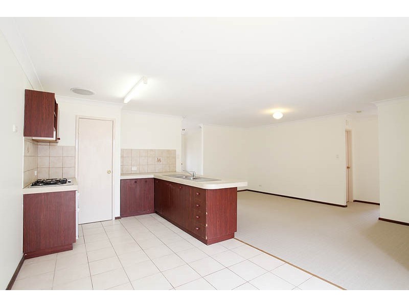 2/136 Carnarvon Street, East Victoria Park WA 6101