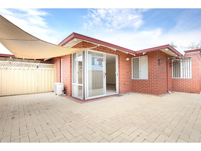 2/136 Carnarvon Street, East Victoria Park WA 6101