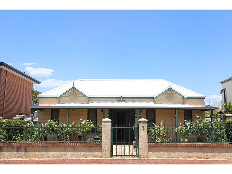 7 Cygnus Road, Ascot WA 6104