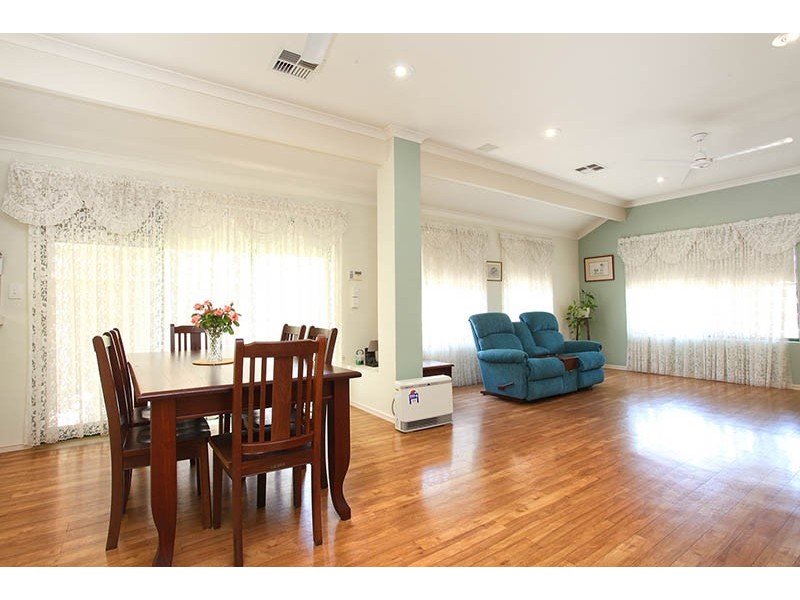 7 Cygnus Road, Ascot WA 6104