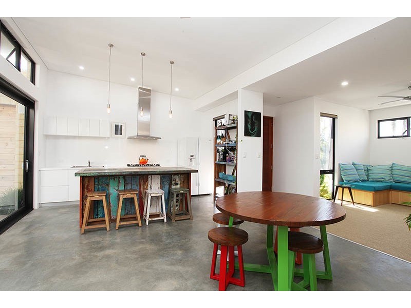 9A Stroughton Road, Westminster WA 6061