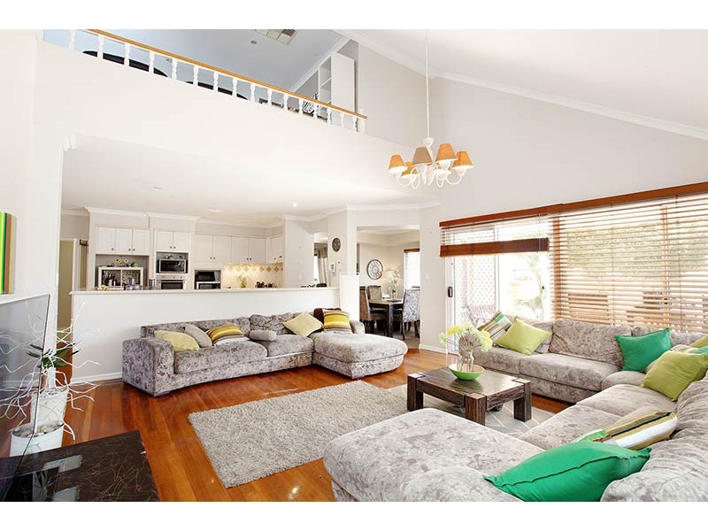 30 Alexandria Boulevard, Canning Vale WA 6155