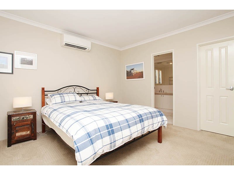 32 Sedgeland Way, Ascot WA 6104