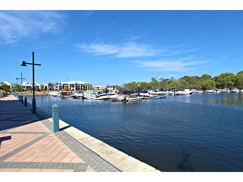 32 Sedgeland Way, Ascot WA 6104