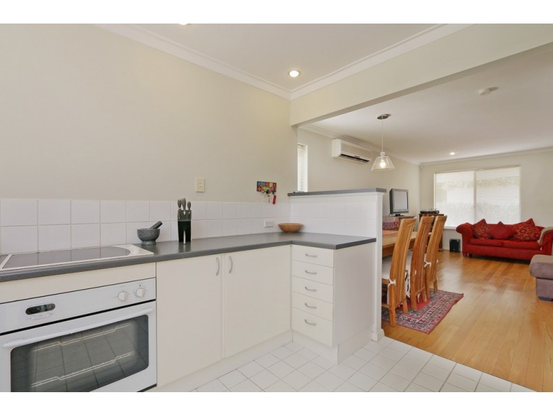 4/11 Eleanor Street, Como WA 6152