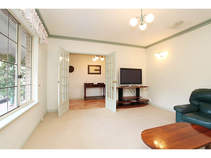 22 Moondyne Trail, Gnangara WA 6077